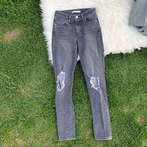 Levi’s 721 high rise skinny black gray wash 24